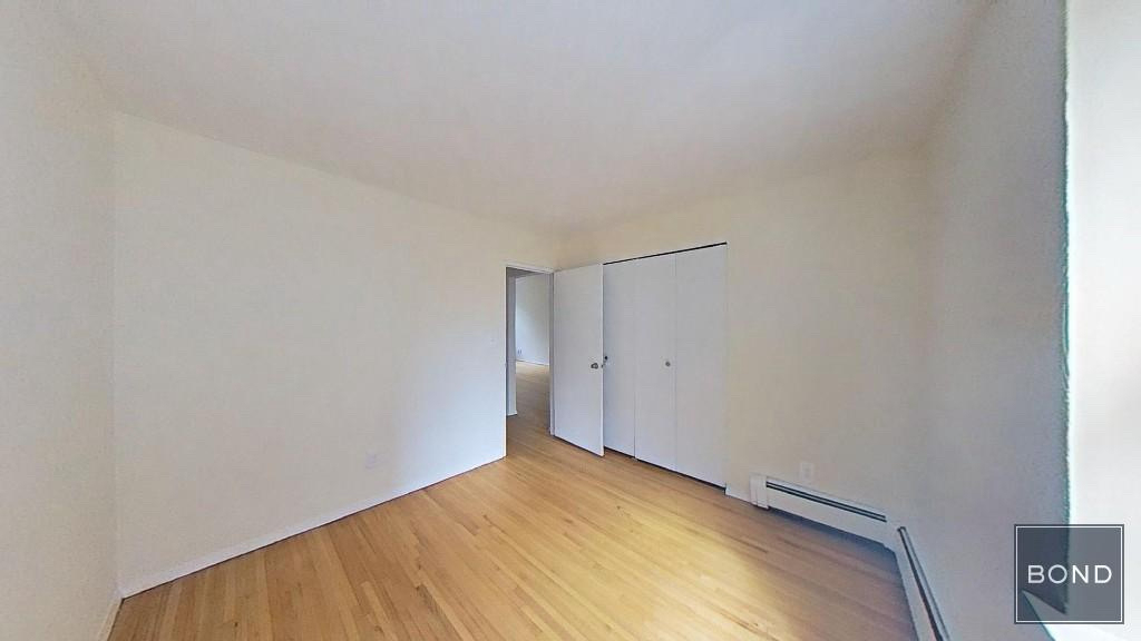 365 West 52nd Street - Photo 3