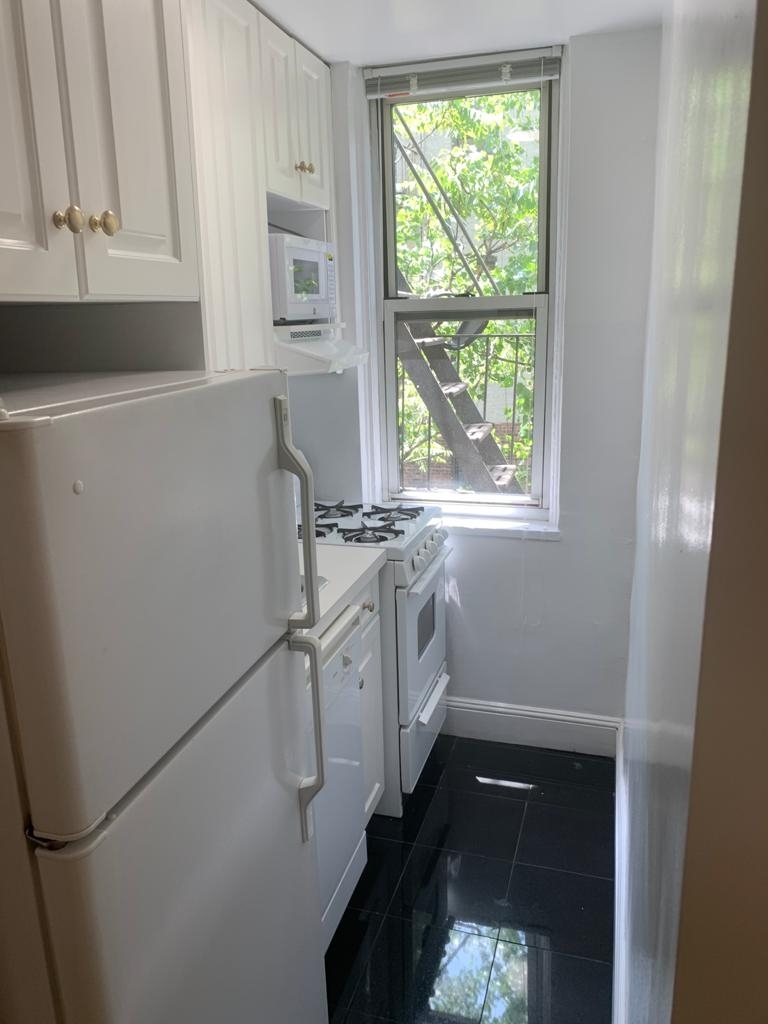 East 81st Street - Photo 0