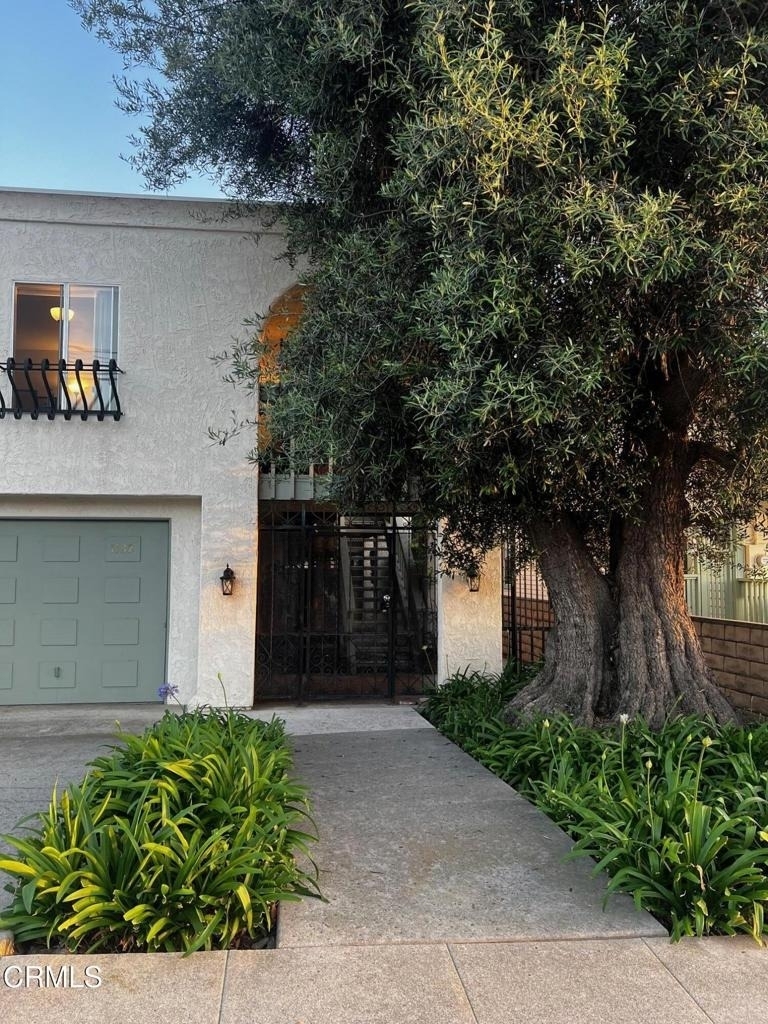 1132 E Meta Street - Photo 0