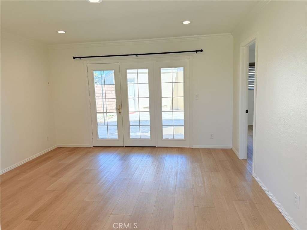 1620 Greenport - Photo 1