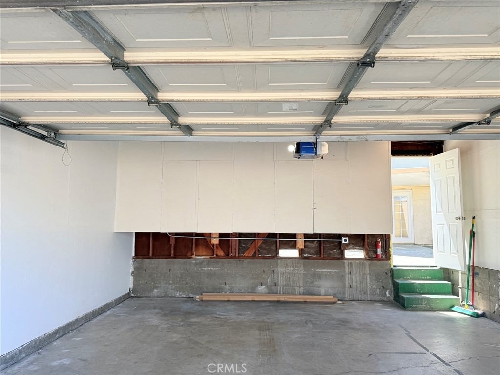1620 Greenport - Photo 12