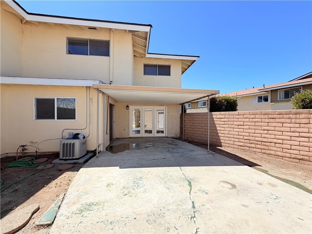 1620 Greenport - Photo 11