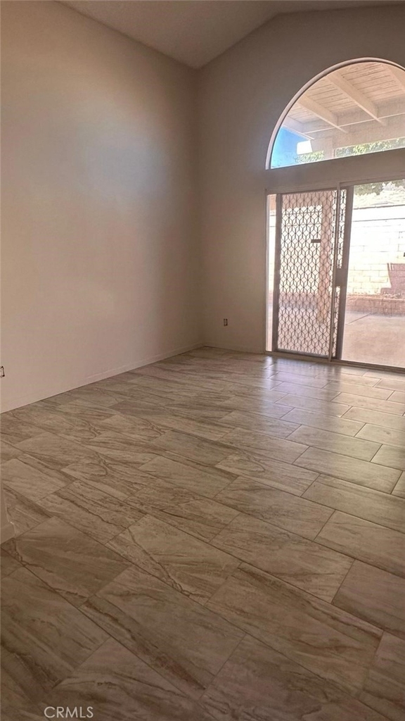 27364 Family Circle - Photo 4