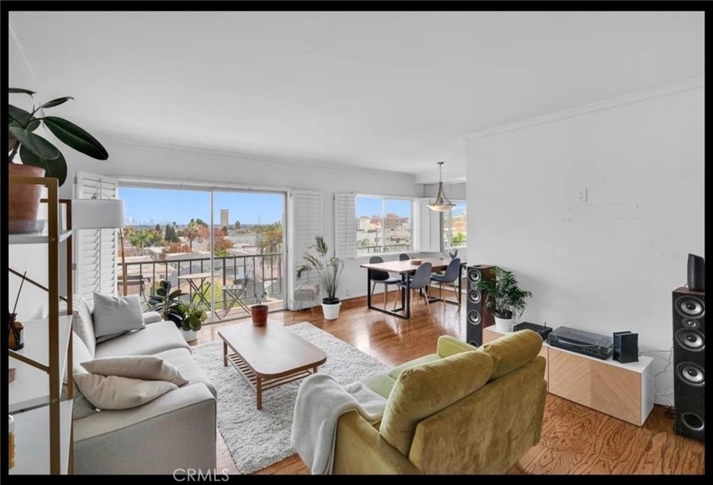 1115 S Elm Drive - Photo 5