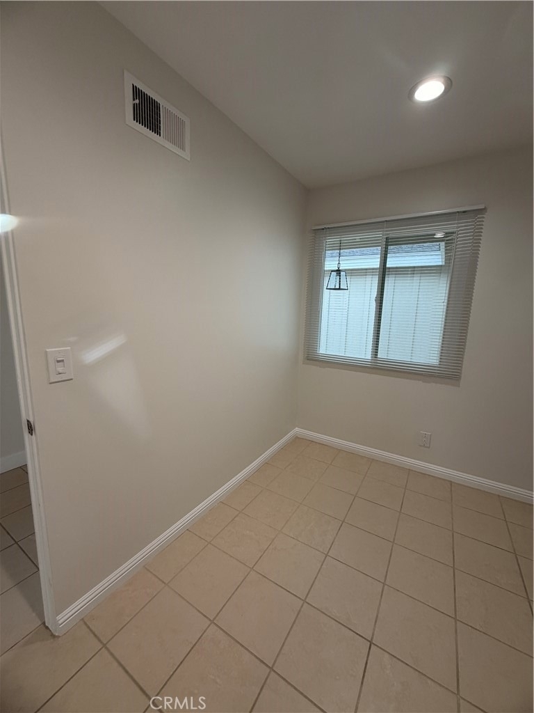 28027 Ella - Photo 5