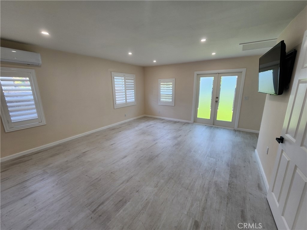 9540 Defiance Avenue - Photo 17