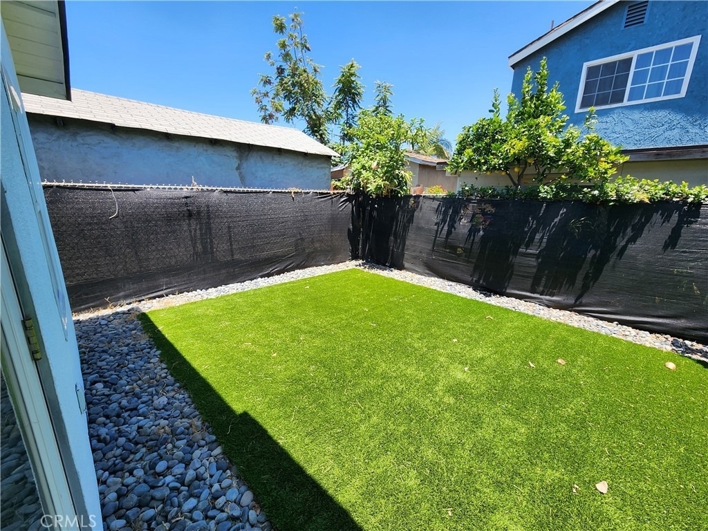 9540 Defiance Avenue - Photo 22