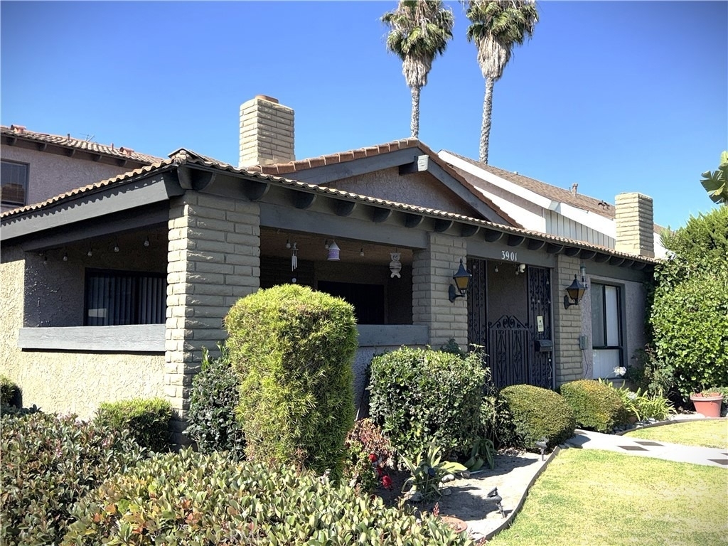 3901 Green Avenue - Photo 0