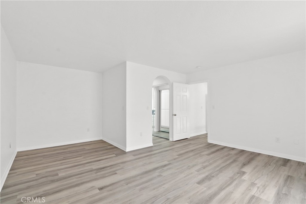1052 Belmont Avenue - Photo 9