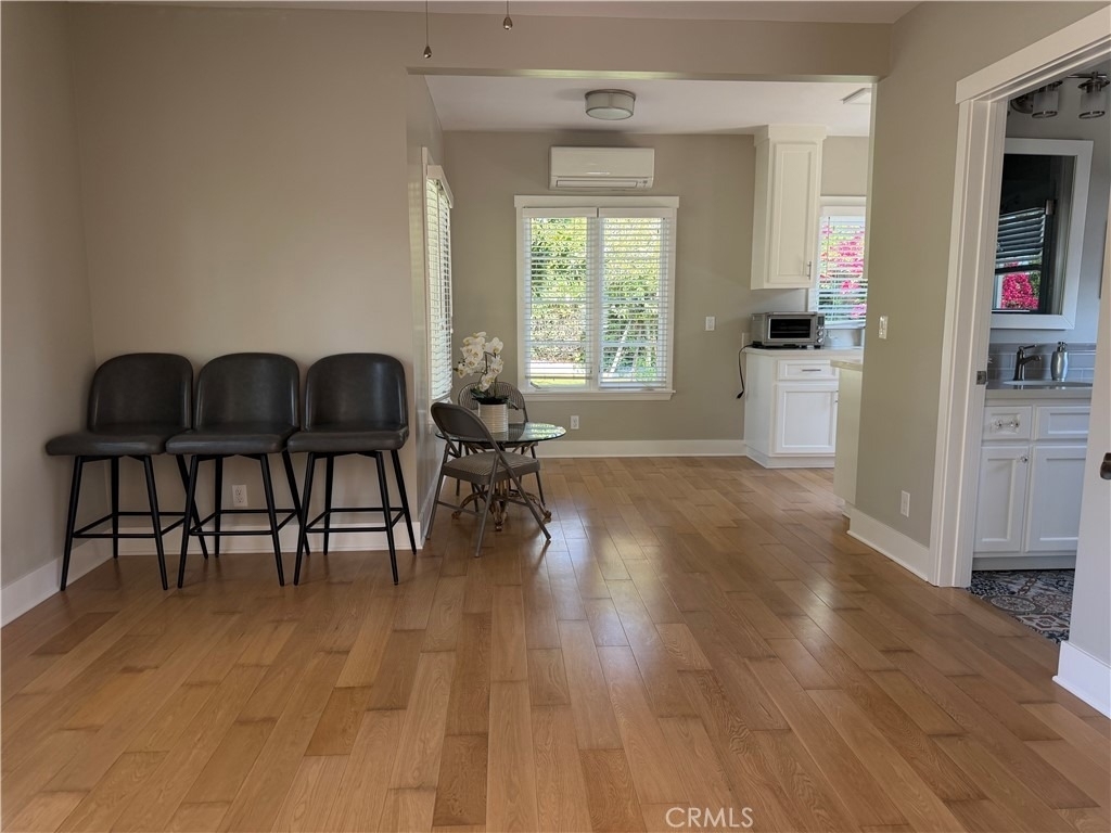 305 W Kenneth Road - Photo 7
