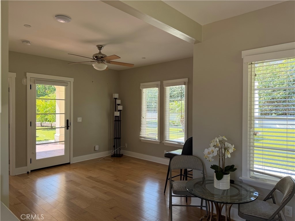 305 W Kenneth Road - Photo 10