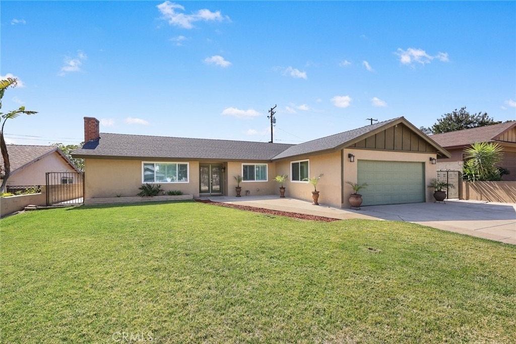 1641 Maywood Avenue - Photo 2