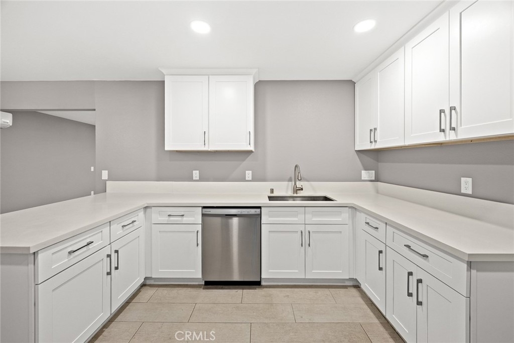 1641 Maywood Avenue - Photo 12