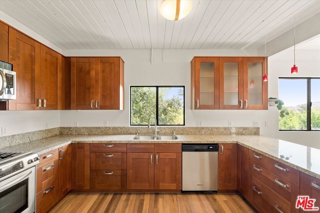 4950 Marmol Drive - Photo 16