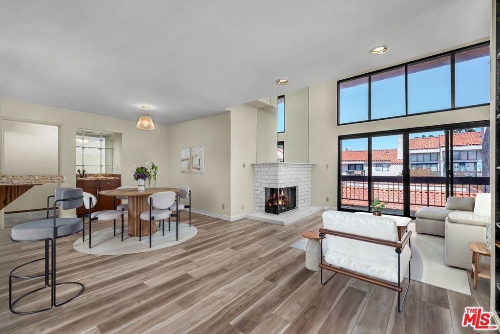 8180 Manitoba Street - Photo 4