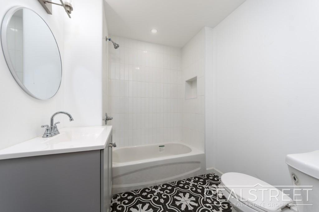 1469 Dean St - Photo 3
