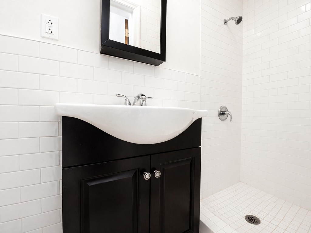 235 West 103rd St - Photo 4