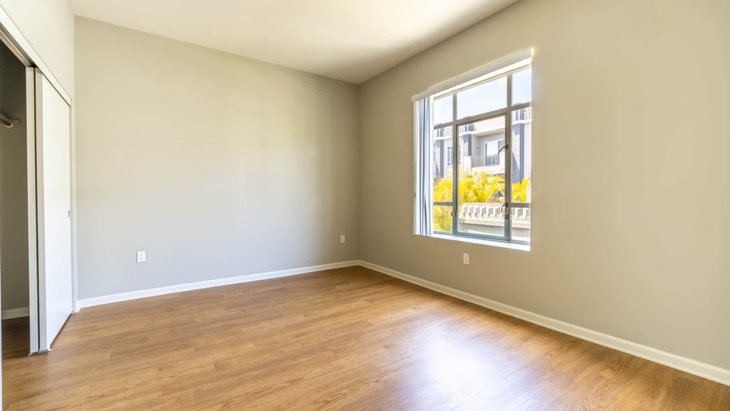 10001 Venice Blvd - Photo 17