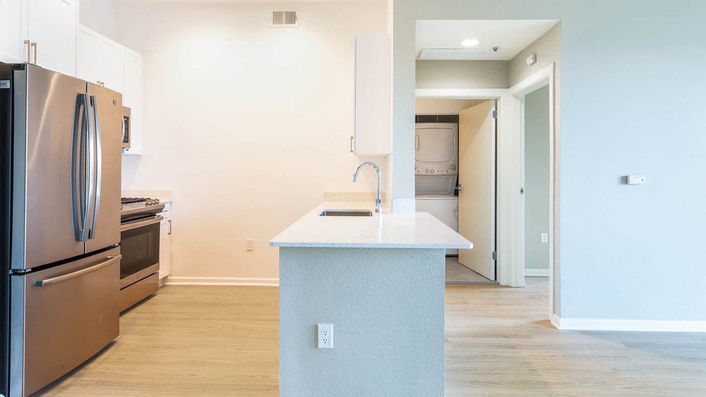 10001 Venice Blvd - Photo 7
