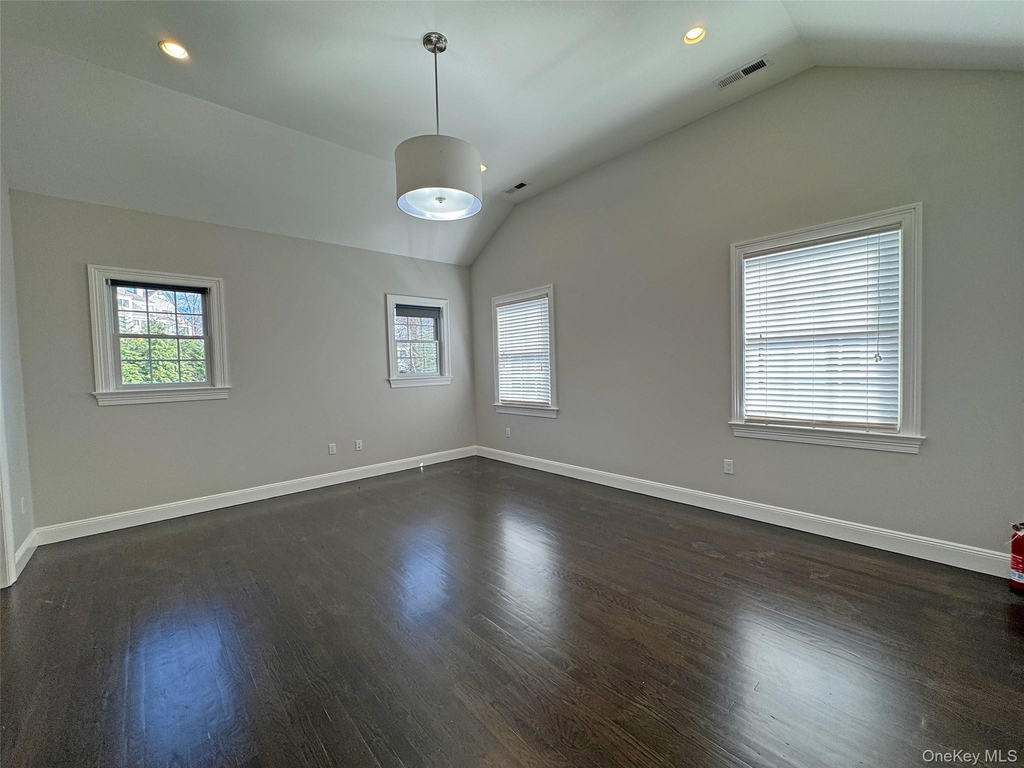 1019 Grove Street - Photo 7