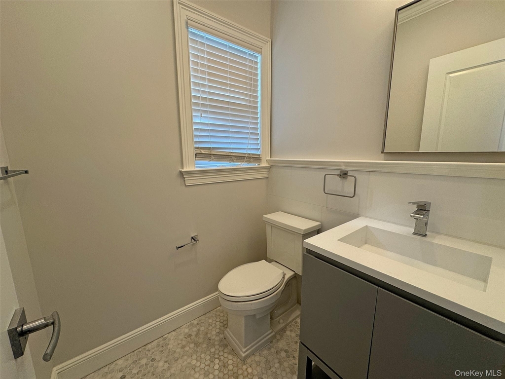 1019 Grove Street - Photo 6