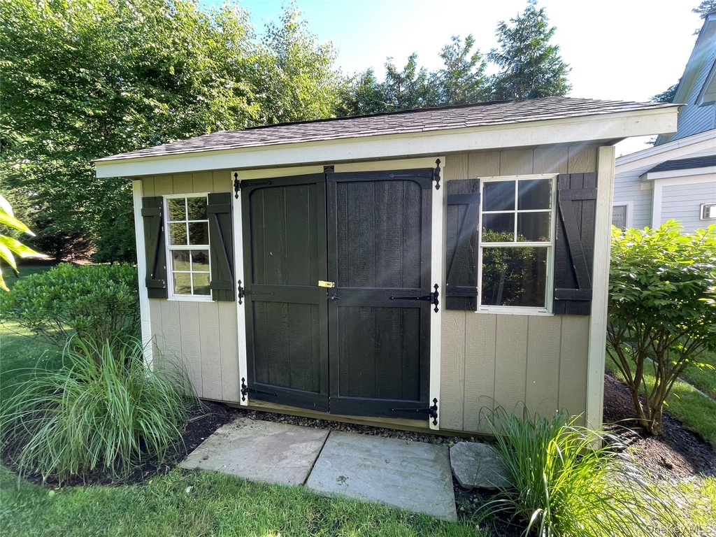 1019 Grove Street - Photo 29