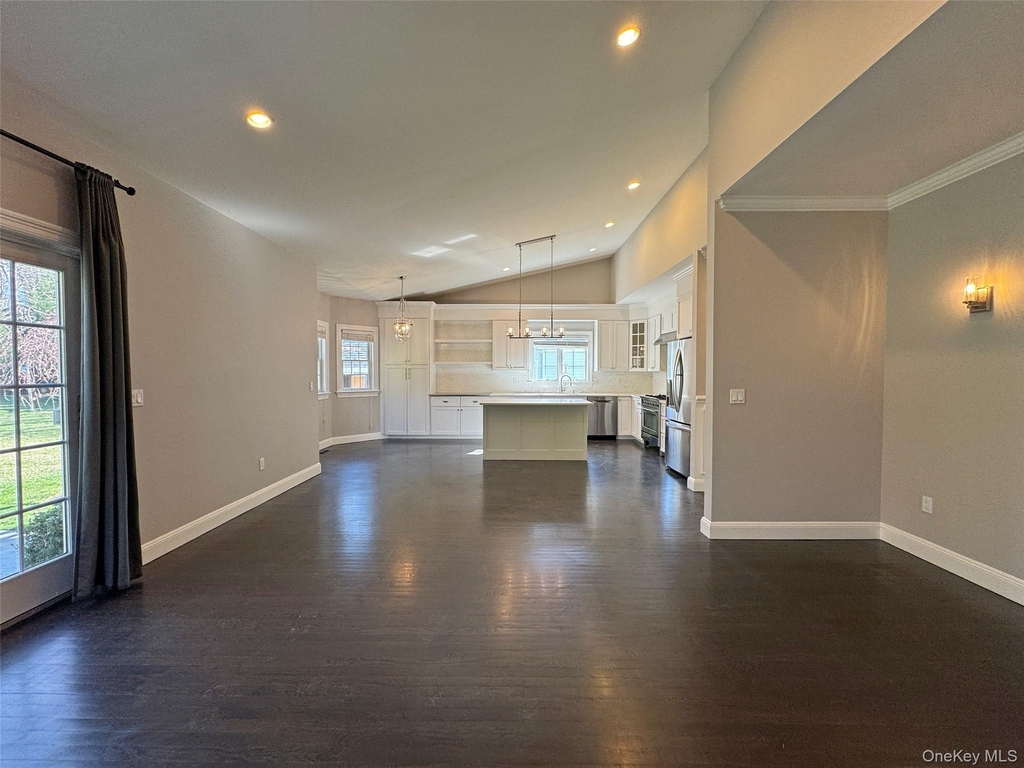 1019 Grove Street - Photo 3