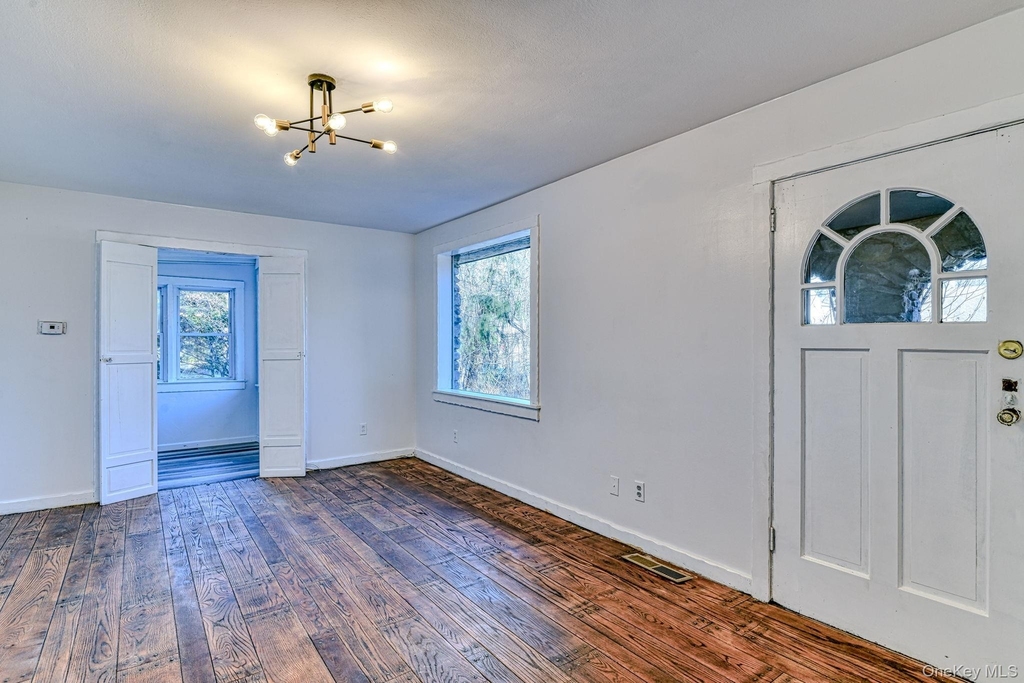19 Innis Avenue - Photo 2