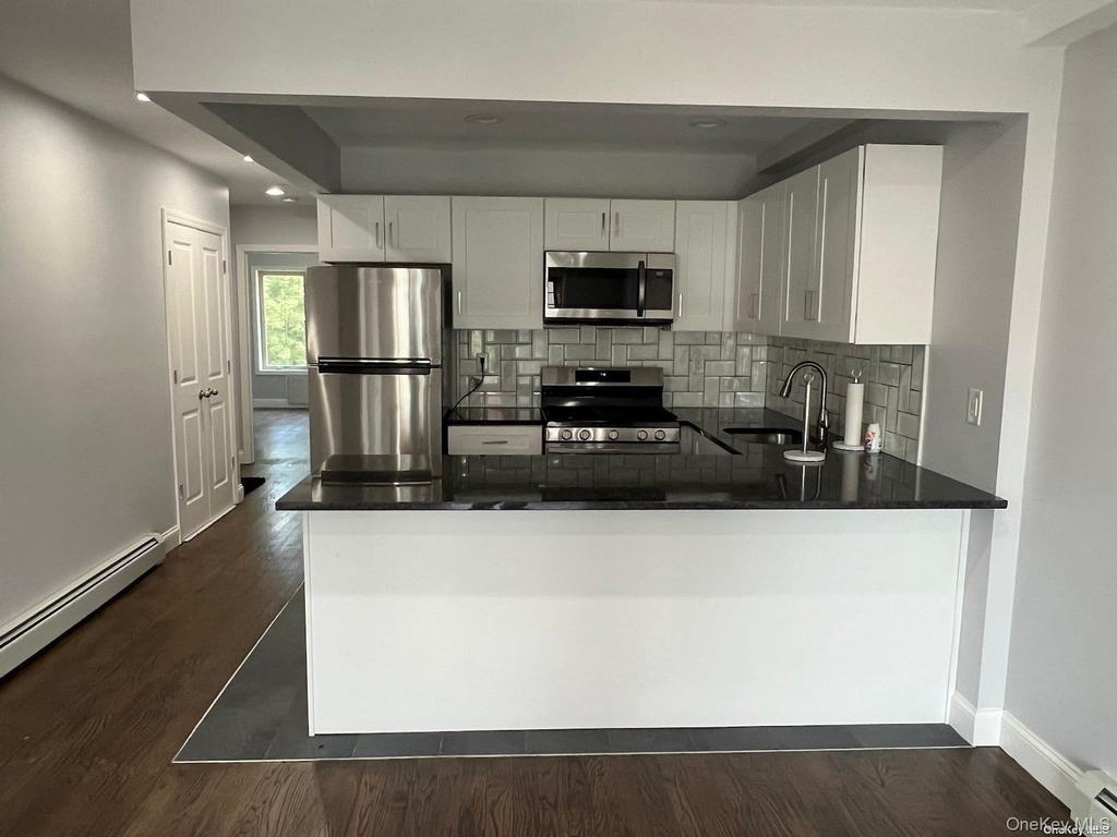 196-28 91st Avenue - Photo 6