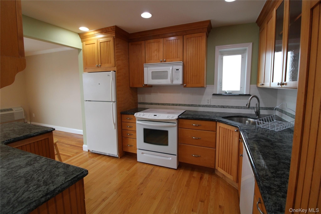 750 Lido Boulevard - Photo 4