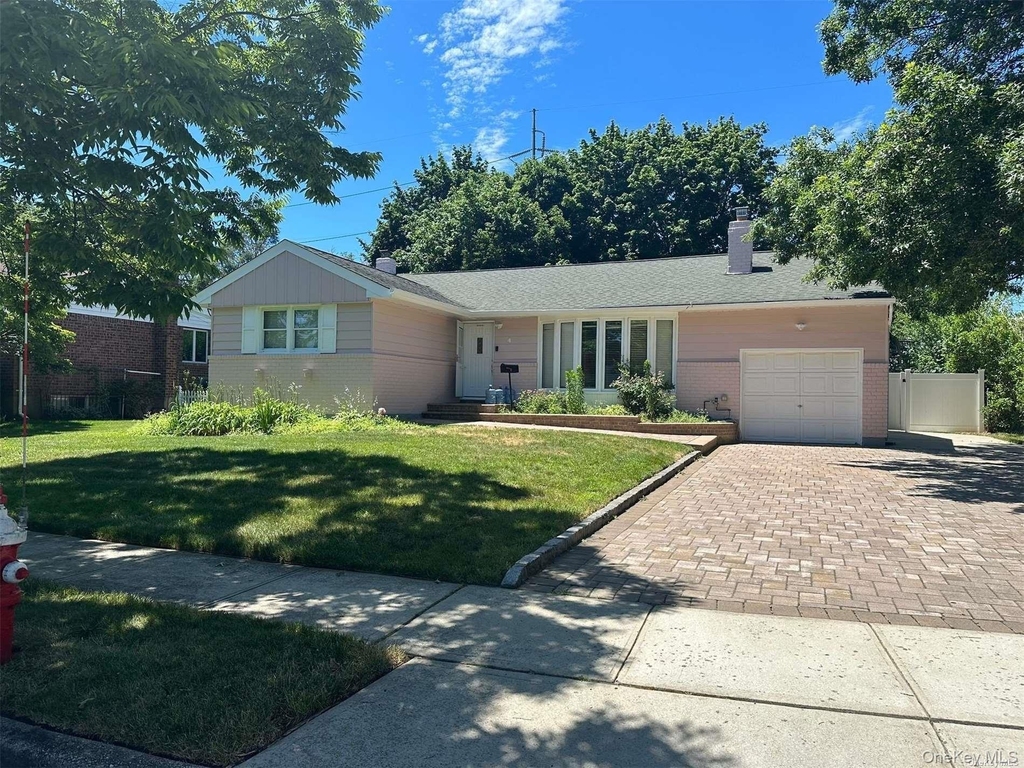 4 Edna Drive - Photo 0