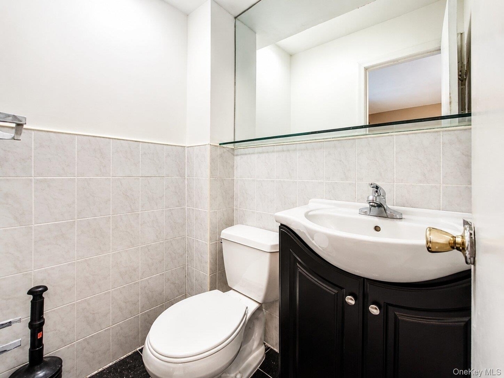 81-64 102nd Avenue - Photo 7