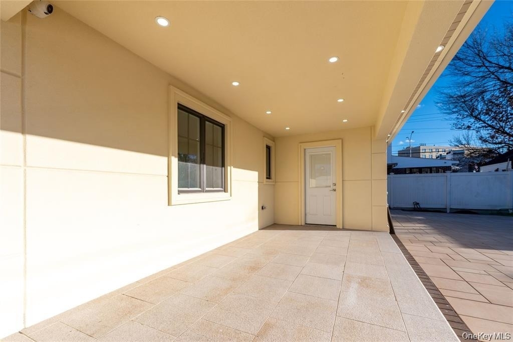 7662 174th Street - Photo 36