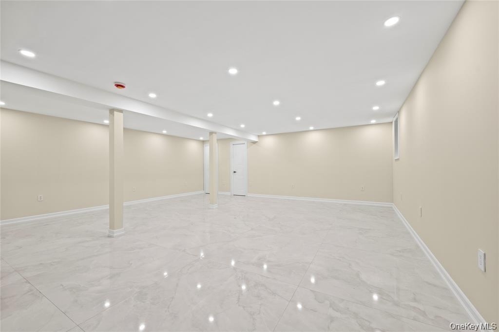 7662 174th Street - Photo 29
