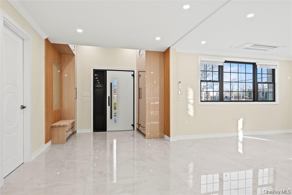 7662 174th Street - Photo 3