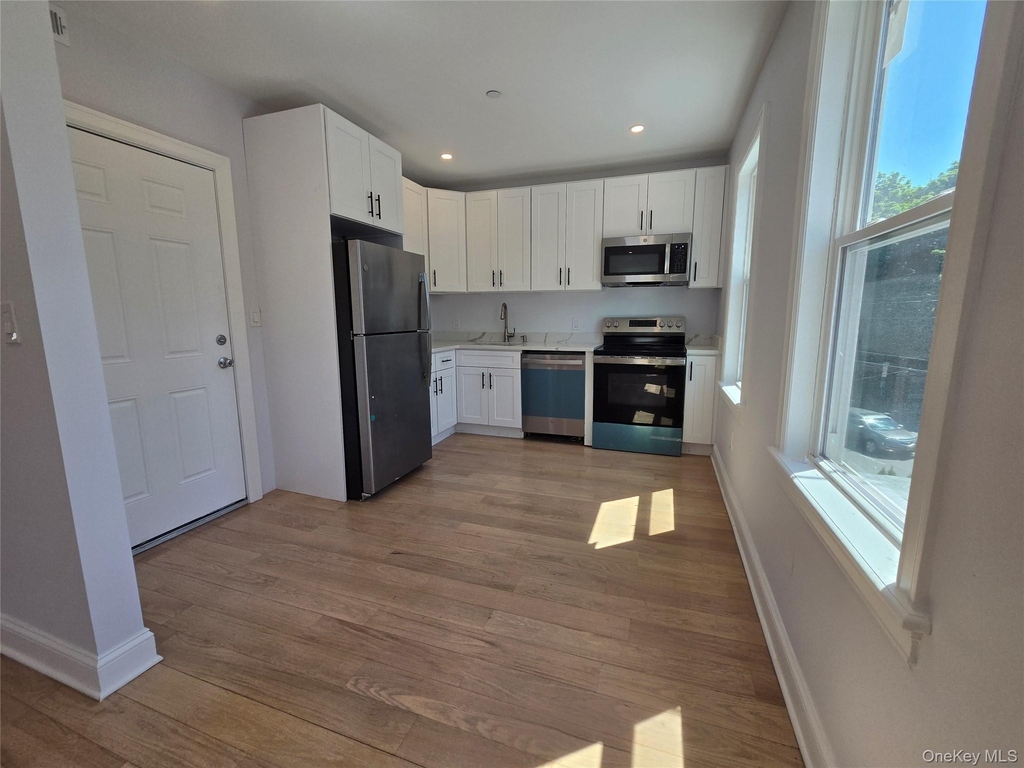965 Main Street - Photo 3