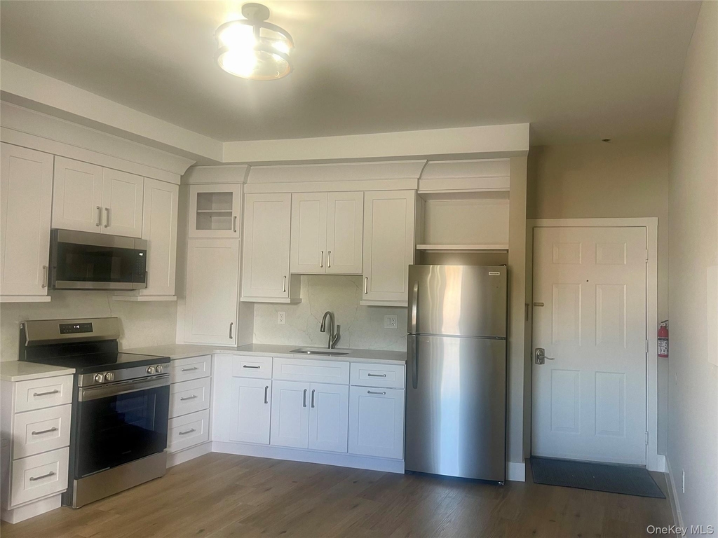 1106 Main Street - Photo 8