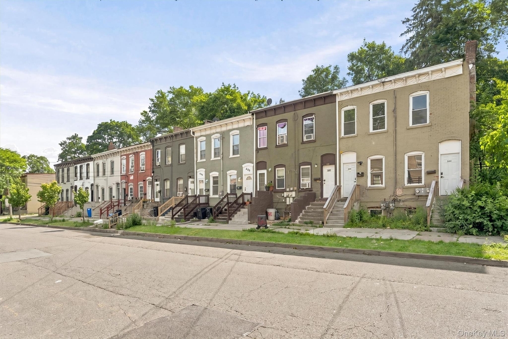 411 Liberty Street - Photo 1
