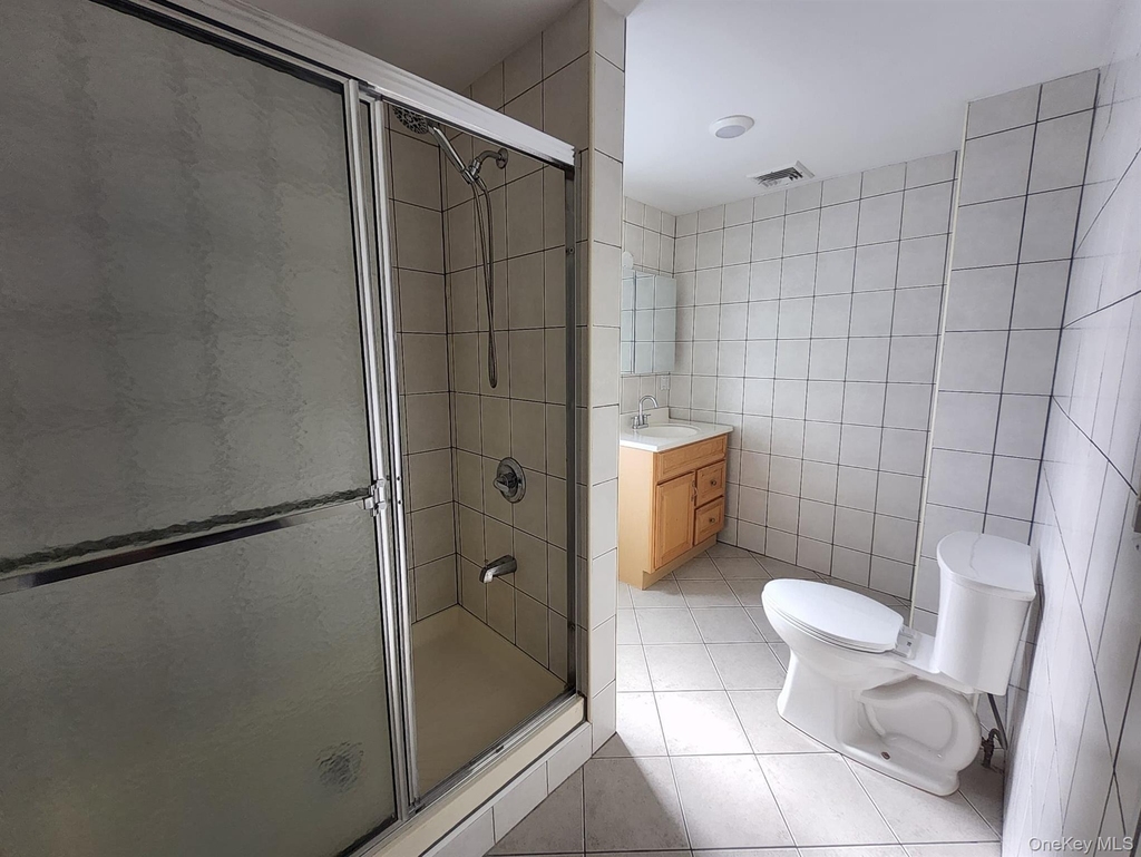 90 Hempstead Avenue - Photo 7