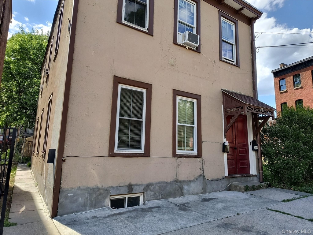 169 N Miller Street - Photo 0