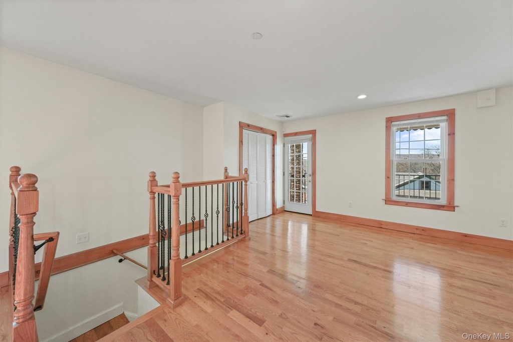 75 Albany Street - Photo 8