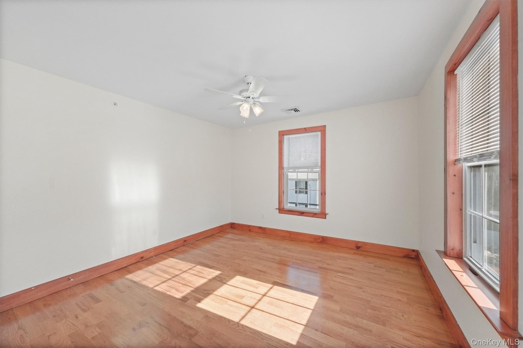 75 Albany Street - Photo 18