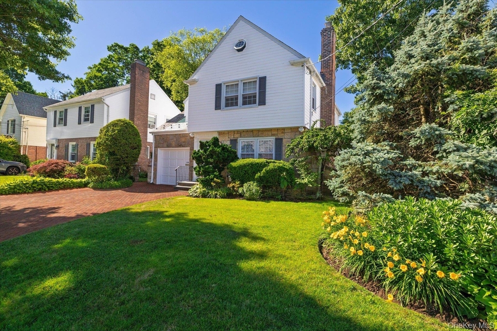 108 Muirfield Road - Photo 0