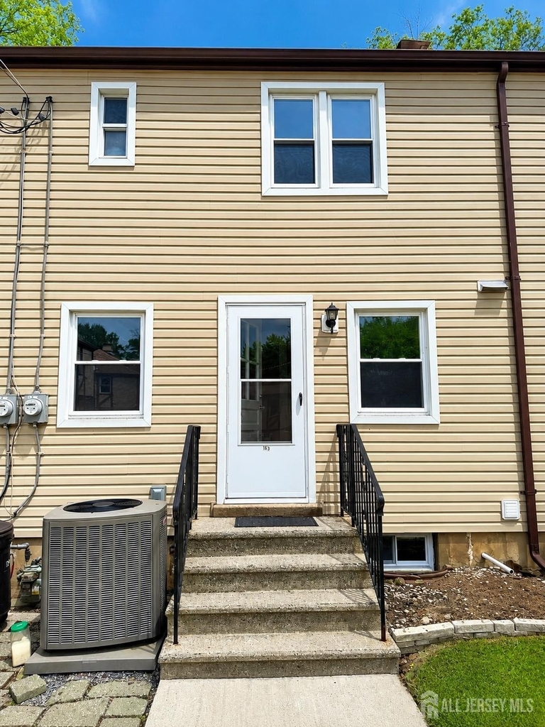 163 Rose Street - Photo 15