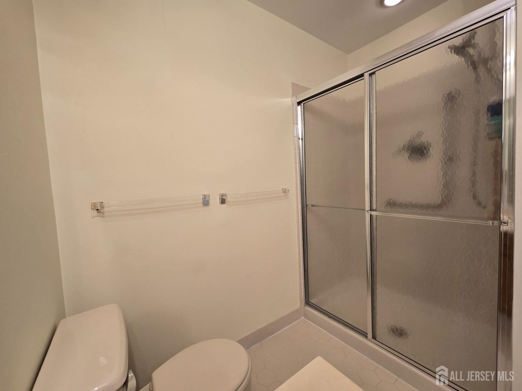 8 Glastonbury Court - Photo 20
