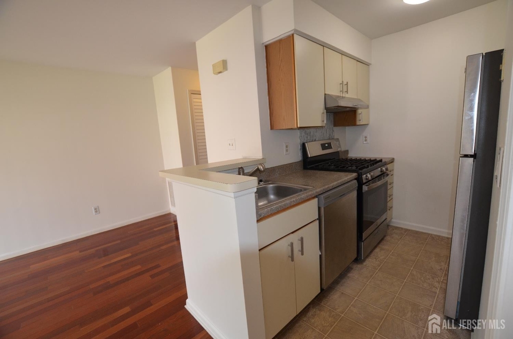 14 Lear Court - Photo 11