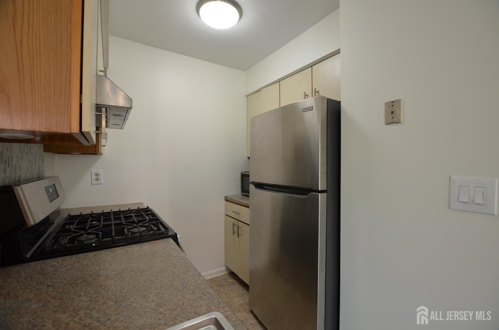 14 Lear Court - Photo 13