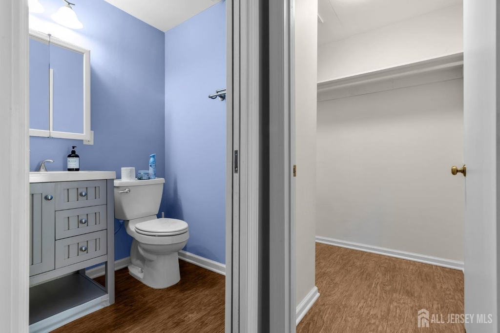 19 Delavan Court - Photo 25