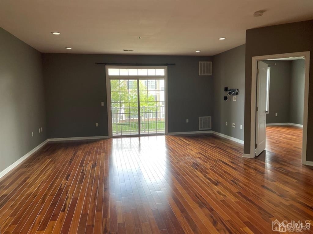 2324 Edward Stec Boulevard - Photo 2