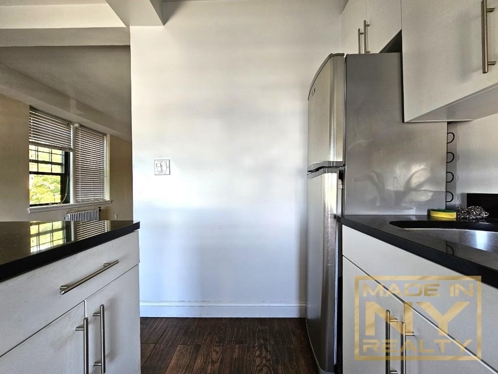 51-01 39th Avenue - Photo 1